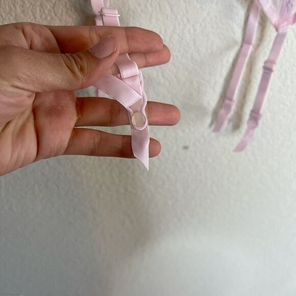 Victoria’s Secret pink lace sheer lingerie - Picture 4 of 8